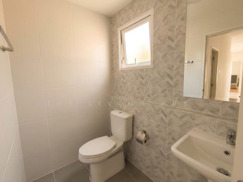 Centro Phetkasem 69, Bangkok, 68 26 Liap Khlong Phasi Charoen Fang Nuea 20, Nong Kham, Nong Khaem, Bangkok, 4 Bedrooms, 238 sqm, Single Detached House For Sale, by THE LIVING HUB, 500520039 - DDproperty.com