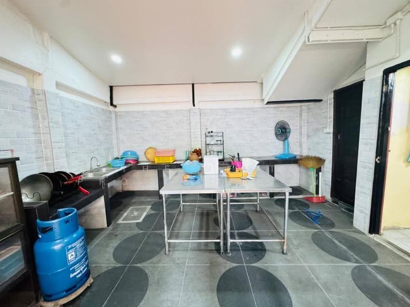 บ้านเดี่ยวลำลูกกา ปทุมธานี, Pathum Thani, Khu Khot, Lam Luk Ka, Pathum Thani, 4 Bedrooms, 150 sqm, Single Detached House For Sale, by The Best Property รัตน์, 500520054 - DDproperty.com
