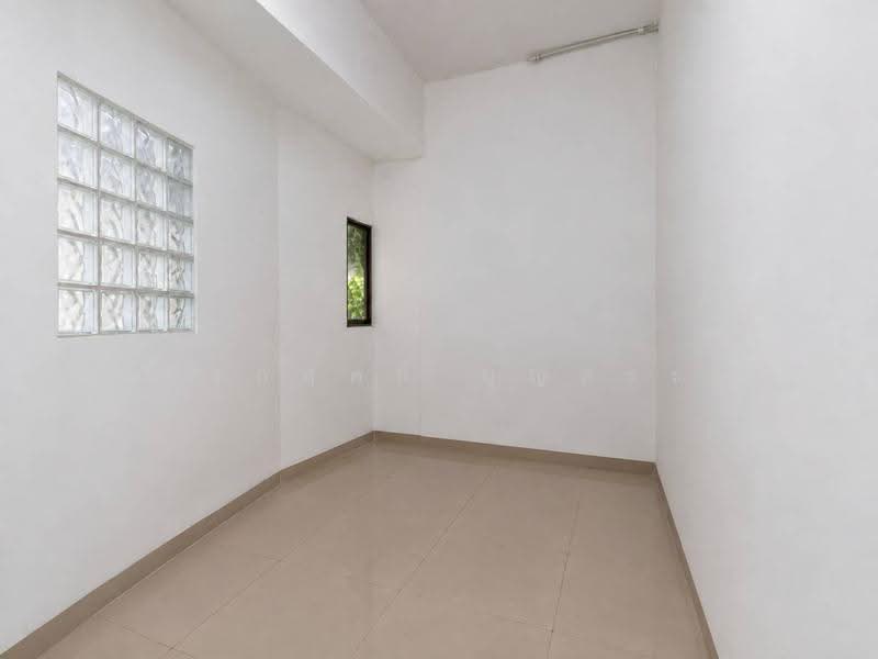 Shop 1 ชั้น สร้างเอง พร้อมทาวน์โฮม 3 ชั้น (หลังมุม) ติดถนนสุขาภิบาล 5, กรุงเทพ, สุขาภิบาล 5 ซอย 12, ท่าแร้ง, บางเขน, กรุงเทพ, 360 ตร.ม., พื้นที่ขายของ ขาย, โดย กรกฤตย์ บุญสระ, 500520072 - DDproperty.com