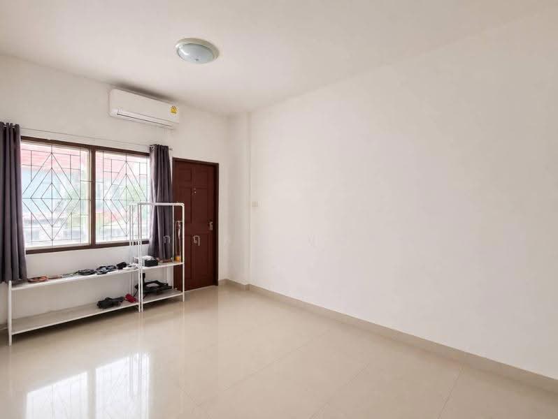 Shop 1 ชั้น สร้างเอง พร้อมทาวน์โฮม 3 ชั้น (หลังมุม) ติดถนนสุขาภิบาล 5, กรุงเทพ, สุขาภิบาล 5 ซอย 12, ท่าแร้ง, บางเขน, กรุงเทพ, 360 ตร.ม., พื้นที่ขายของ ขาย, โดย กรกฤตย์ บุญสระ, 500520072 - DDproperty.com