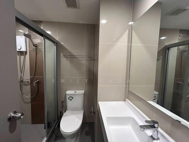 IDEO Sathorn-Wongwian Yai, Bangkok, 219 Soi Krung Thonburi 1, Khlong Ton Sai, Khlong San, Bangkok, 1 Bedroom, 28 sqm, Condo For Sale, by Emily Bada, 500520079 - DDproperty.com