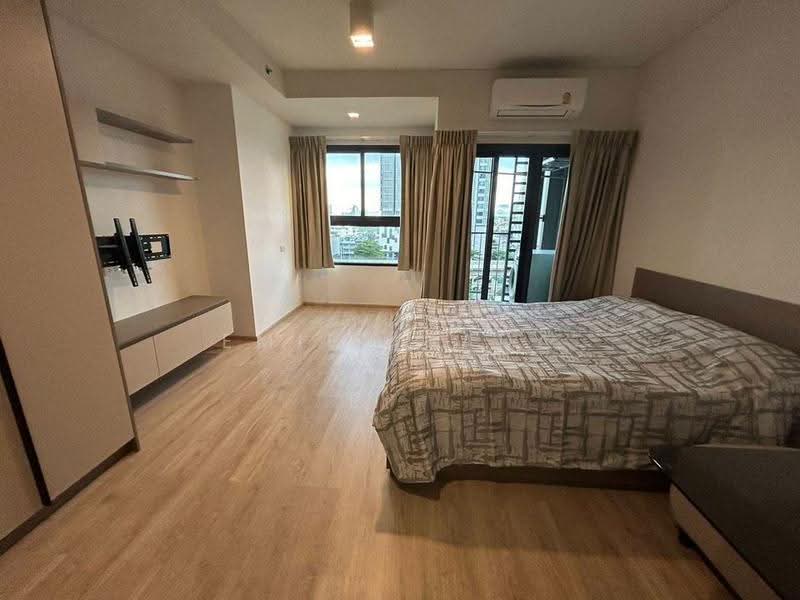 IDEO Sathorn-Wongwian Yai, Bangkok, 219 Soi Krung Thonburi 1, Khlong Ton Sai, Khlong San, Bangkok, 1 Bedroom, 28 sqm, Condo For Sale, by Emily Bada, 500520079 - DDproperty.com