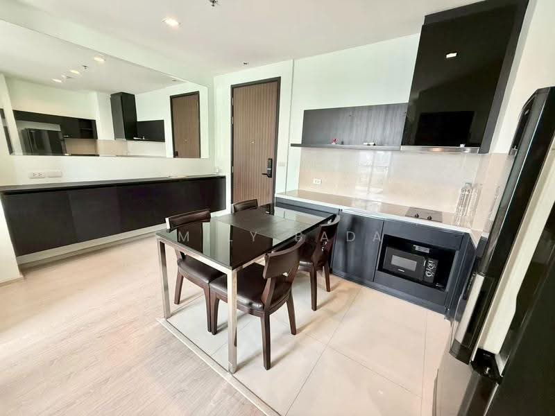 Rhythm Sukhumvit 44/1, Bangkok, Sukhumvit Road, Phra Kanong, Khlong Toei, Bangkok, 2 Bedrooms, 52 sqm, Condo For Rent, by Emily Bada, 500520092 - DDproperty.com