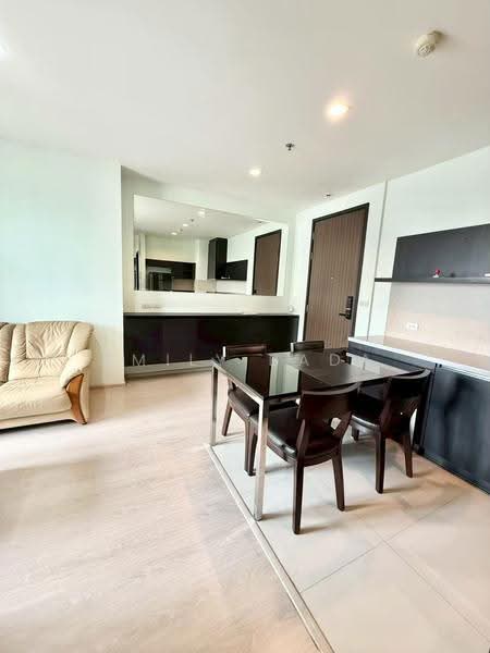 Rhythm Sukhumvit 44/1, Bangkok, Sukhumvit Road, Phra Kanong, Khlong Toei, Bangkok, 2 Bedrooms, 52 sqm, Condo For Rent, by Emily Bada, 500520092 - DDproperty.com