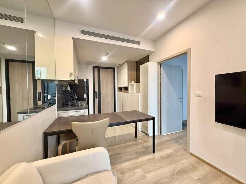 Oka Haus Sukhumvit 36, Bangkok, 3399 Rama 4 Road, Khong Tan, Khlong Toei, Bangkok, 1 Bedroom, 35 sqm, Condo For Rent, by Emily Bada, 500520099 - DDproperty.com