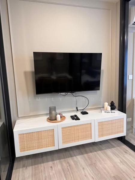 XT Huaikhwang, Bangkok, 244 Ratchadaphisek Road, Huai Khwang, Bangkok, 1 Bedroom, 30 sqm, Condo For Rent, by Emily Bada, 500520115 - DDproperty.com