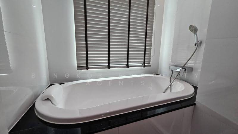 GM Residence, Bangkok, Soi Ekkamai 18, Khlong Tan Nua, Watthana, Bangkok, 2 Bedrooms, 80 sqm, Condo For Rent, by BANGKOK PROPERTY AGENTS, 500520123 - DDproperty.com