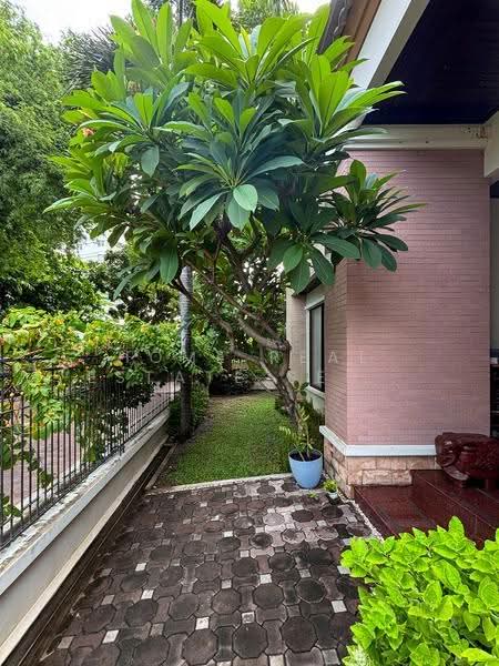 Moobaan Tararom Huamark, Bangkok, Tararom Huamark Soi 1, Phlapphla, Wang Thonglang, Bangkok, 4 Bedrooms, 476 sqm, Single Detached House For Sale, by HOME Real Estate Service, 500520135 - DDproperty.com
