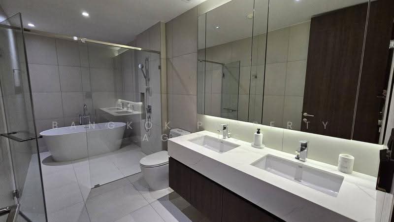 Raveevan Space, Bangkok, Soi Sukhumvit 39, Khlong Tan Nua, Watthana, Bangkok, 3 Bedrooms, 271 sqm, Condo For Rent, by BANGKOK PROPERTY AGENTS, 500520142 - DDproperty.com