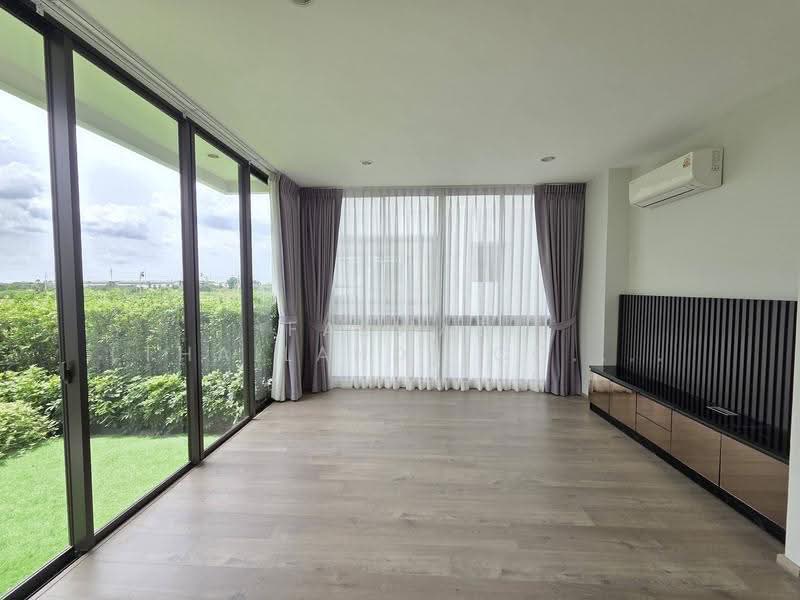 AERIE Srinakarin-Suan Luang, Bangkok, Soi Muban Seri Villa, Nong Bon, Prawet, Bangkok, 5 Bedrooms, 390 sqm, Single Detached House For Rent, by Fazwaz (Thailand) Co., Ltd., 500520149 - DDproperty.com