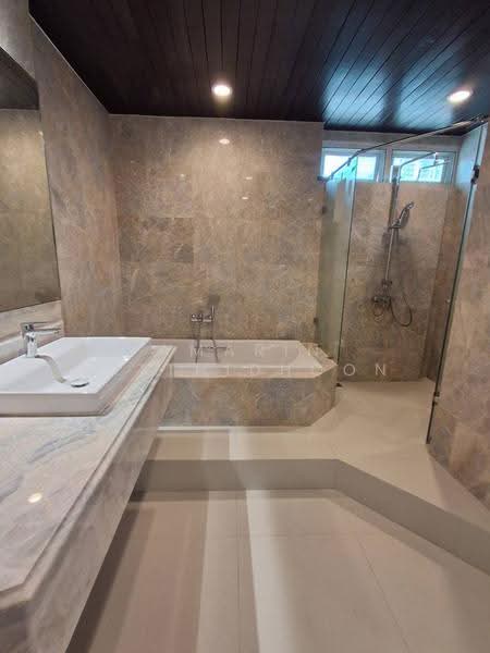 The Lanai Private Residence, Bangkok, 33 Sukhumvit 26, Khong Tan, Khlong Toei, Bangkok, 4 Bedrooms, 400 sqm, Apartment For Rent, by Amarin Sitthidhoon, 500520192 - DDproperty.com