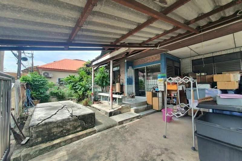 ที่ดินพร้อมบ้านเดี่ยว ชั้นเดียว เนื้อที่ 54 ตร.ว. หมู่บ้านคงหิรัญ ซอยรามอินทรา 49, กรุงเทพ, ท่าแร้ง, บางเขน, กรุงเทพ, 216 ตร.ม., บ้านเดี่ยว ขาย, โดย ชนะชาติ นนท์ตา, 500520193 - DDproperty.com