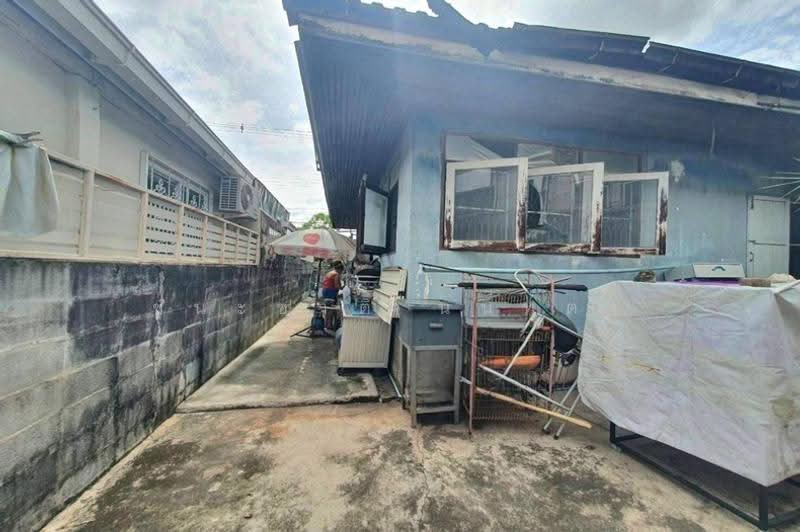 ที่ดินพร้อมบ้านเดี่ยว ชั้นเดียว เนื้อที่ 54 ตร.ว. หมู่บ้านคงหิรัญ ซอยรามอินทรา 49, Bangkok, Tha Rang, Bang Khen, Bangkok, 3 Bedrooms, 216 sqm, Single Detached House For Sale, by ชนะชาติ นนท์ตา, 500520193 - DDproperty.com