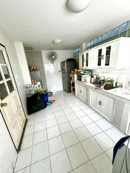 4-BR House, Bangkok, Lat Phrao, Bangkok, 4 Bedrooms, 216 sqm, Single Detached House For Sale, by Woraruethai Klumbun, 500520199 - DDproperty.com