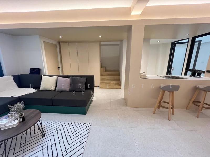 ทาวน์โฮม ปรีดีพนมยงค์ 14, Bangkok, Phra Kanong Nua, Watthana, Bangkok, 2 Bedrooms, 170 sqm, Townhouse For Sale, by HOME Real Estate Service, 500520210 - DDproperty.com