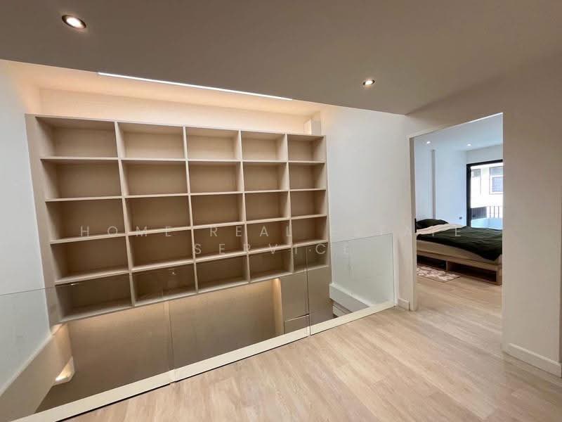 ทาวน์โฮม ปรีดีพนมยงค์ 14, Bangkok, Phra Kanong Nua, Watthana, Bangkok, 2 Bedrooms, 170 sqm, Townhouse For Sale, by HOME Real Estate Service, 500520210 - DDproperty.com