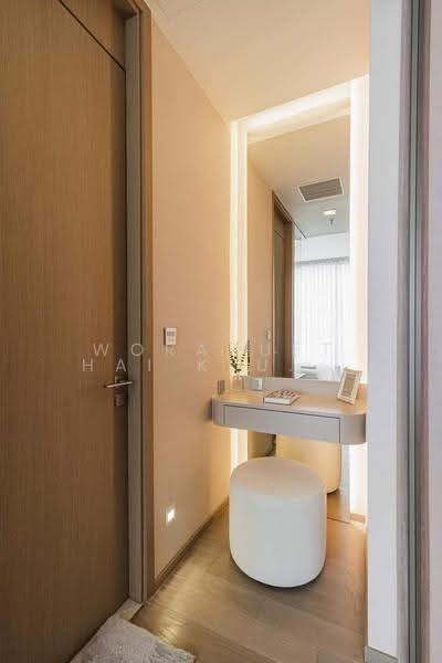 The Esse Asoke, Bangkok, 333 Soi Sukhumvit 21, Sukhumvit Road, Khlongtoei Nua, Watthana, Bangkok, 1 Bedroom, 45 sqm, Condo For Rent, by Woraruethai Klumbun, 500520213 - DDproperty.com