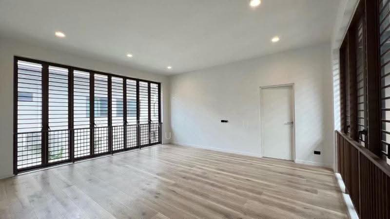 Burasiri Krungthep Kreetha, Bangkok, 95 Soi Pracha Ruam Chai, Hua Mak, Bang Kapi, Bangkok, 4 Bedrooms, 300 sqm, Single Detached House For Sale, by Woraruethai Klumbun, 500520271 - DDproperty.com