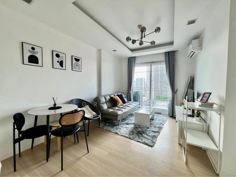 Thru Thonglor, Bangkok, Petchaburi Road, Bang Kapi, Huai Khwang, Bangkok, 1 Bedroom, 37 sqm, Condo For Rent, by Keerati Wangrujirakul, 500520300 - DDproperty.com