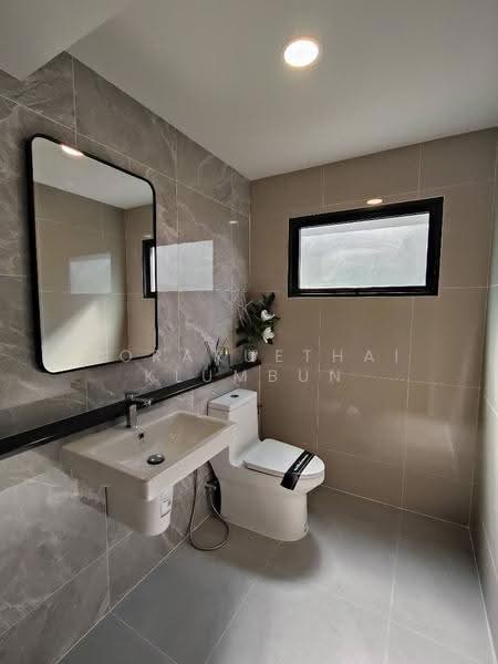 undefined, Bangkok, Khlong Sam Prawet, Lat Krabang, Bangkok, 4 Bedrooms, 300 sqm, Single Detached House For Sale, by Woraruethai Klumbun, 500520311 - DDproperty.com