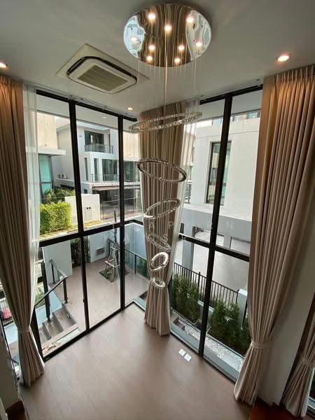 Baan Klang Muang Classe Ekkamai-Ramintra, Bangkok, Sukhonthasawat Road, Lat Phrao, Bangkok, 4 Bedrooms, 346 sqm, Single Detached House For Sale, by Patraporn Kansri, 500520331 - DDproperty.com