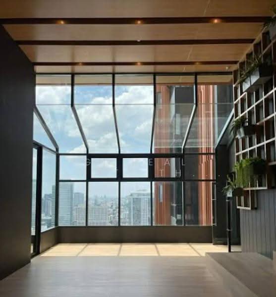 XT Huaikhwang, Bangkok, 244 Ratchadaphisek Road, Huai Khwang, Bangkok, 2 Bedrooms, 54 sqm, Condo For Rent, by GT Real Estate Thailand, 500520348 - DDproperty.com