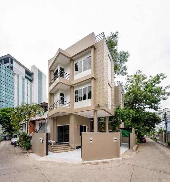 undefined, Bangkok, Jom Phon, Chatuchak, Bangkok, 5 Bedrooms, 375 sqm, Single Detached House For Sale, by Chanon Ekongkarn, 500520364 - DDproperty.com