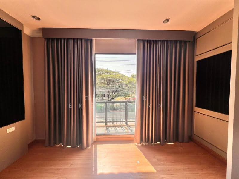 Passorn Prestige Bangna-Suvarnabhumi : ภัสสร เพรสทีจ บางนา-สุวรรณภูมิ, สมุทรปราการ, ถนนกิ่งแก้ว, ราชาเทวะ, บางพลี, สมุทรปราการ, 180 ตร.ม., บ้านเดี่ยว ขาย, โดย Chanon Ekongkarn, 500520409 - DDproperty.com