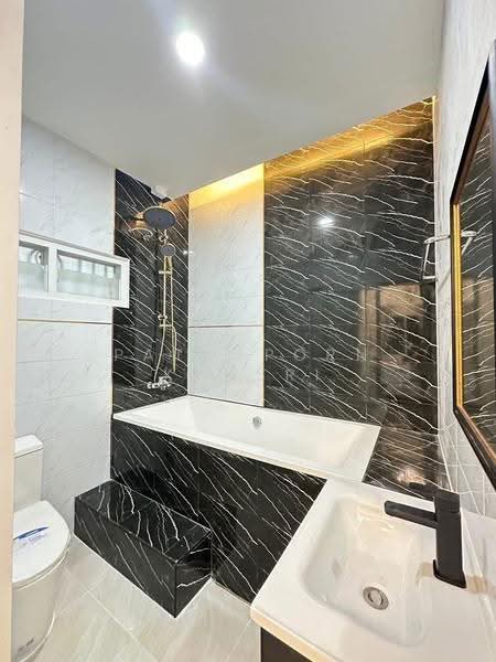 Saimai Poonsuk, Bangkok, Soi Phaholyothin 54/1, Sai Mai, Bangkok, 3 Bedrooms, 204 sqm, Condo For Sale, by Patraporn Kansri, 500520427 - DDproperty.com