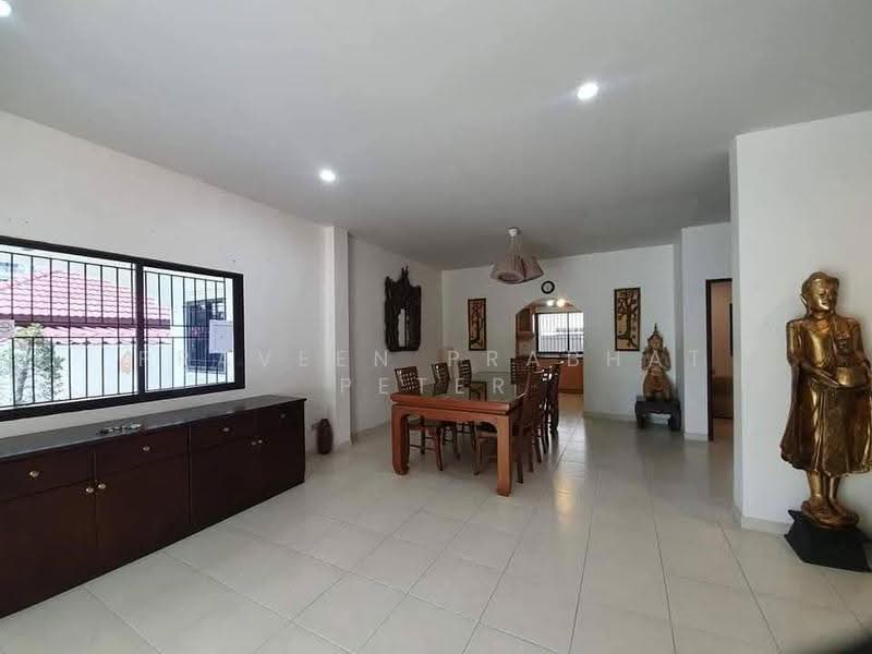 Royal Park Village, Chon Buri (Pattaya), Nong Pru, Bang Lamung (Pattaya), Chon Buri (Pattaya), 4 Bedrooms, 240 sqm, Single Detached House For Rent, by Praveen Peter, 500520504 - DDproperty.com