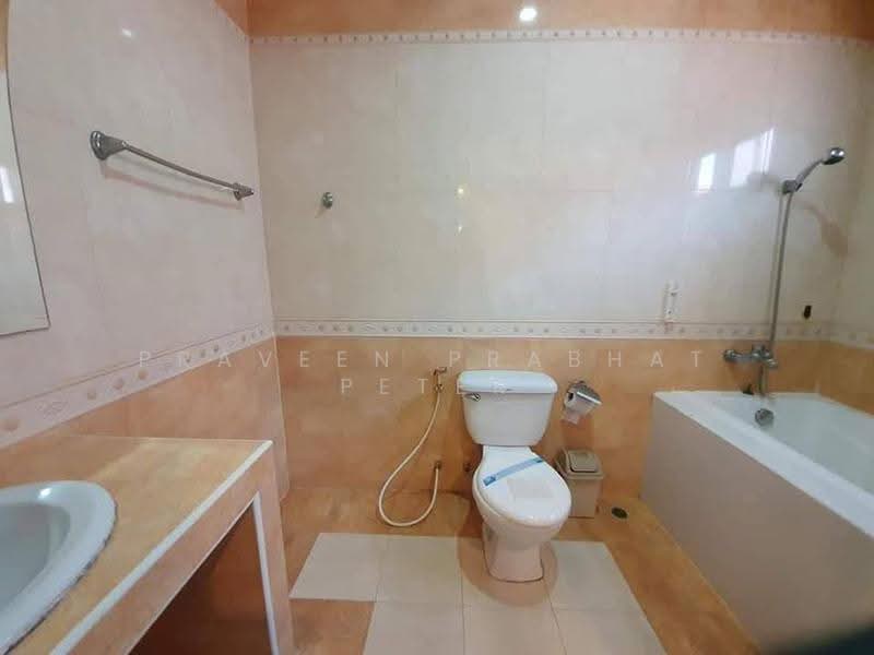 Royal Park Village, Chon Buri (Pattaya), Nong Pru, Bang Lamung (Pattaya), Chon Buri (Pattaya), 4 Bedrooms, 240 sqm, Single Detached House For Rent, by Praveen Peter, 500520504 - DDproperty.com