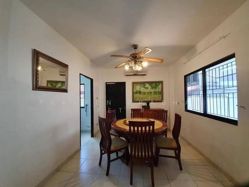 Royal Park Village, Chon Buri (Pattaya), Nong Pru, Bang Lamung (Pattaya), Chon Buri (Pattaya), 4 Bedrooms, 240 sqm, Single Detached House For Rent, by Praveen Peter, 500520504 - DDproperty.com