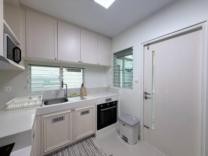 Villaggio 2 Srinakarin-Bangna, Samut Prakan, Buanakarin Road, Bang Kaeo, Bang Plee, Samut Prakan, 4 Bedrooms, 200 sqm, Single Detached House For Rent, by Chanon Phangchienghien, 500520550 - DDproperty.com