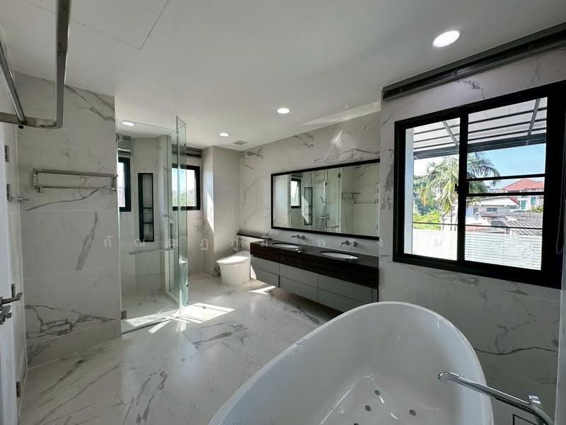 Grand Bangkok Boulevard Srinakarin, Bangkok, Srinagarindra Rd, Nong Bon, Prawet, Bangkok, 5 Bedrooms, 565 sqm, Single Detached House For Sale, by kanthapoom pornngam, 500520552 - DDproperty.com
