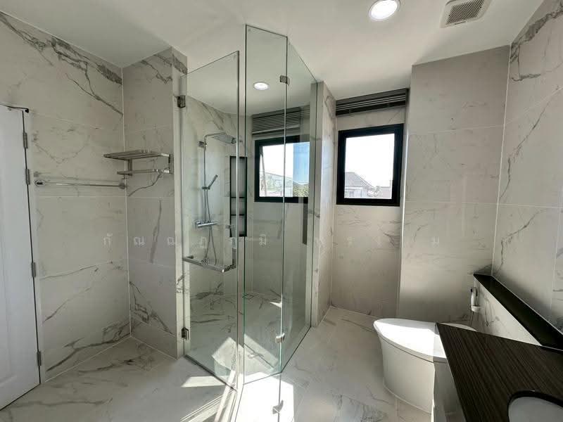 Grand Bangkok Boulevard Srinakarin, Bangkok, Srinagarindra Rd, Nong Bon, Prawet, Bangkok, 5 Bedrooms, 565 sqm, Single Detached House For Sale, by kanthapoom pornngam, 500520552 - DDproperty.com