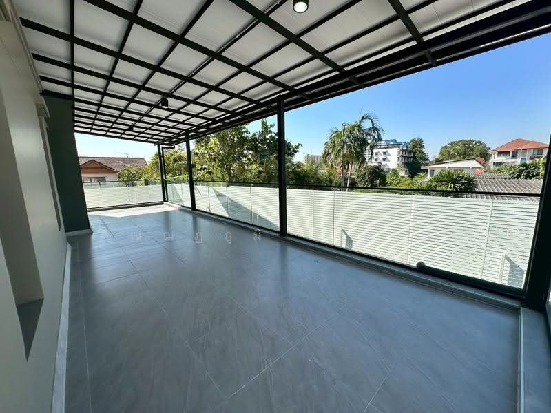 Grand Bangkok Boulevard Srinakarin, Bangkok, Srinagarindra Rd, Nong Bon, Prawet, Bangkok, 5 Bedrooms, 565 sqm, Single Detached House For Sale, by kanthapoom pornngam, 500520552 - DDproperty.com