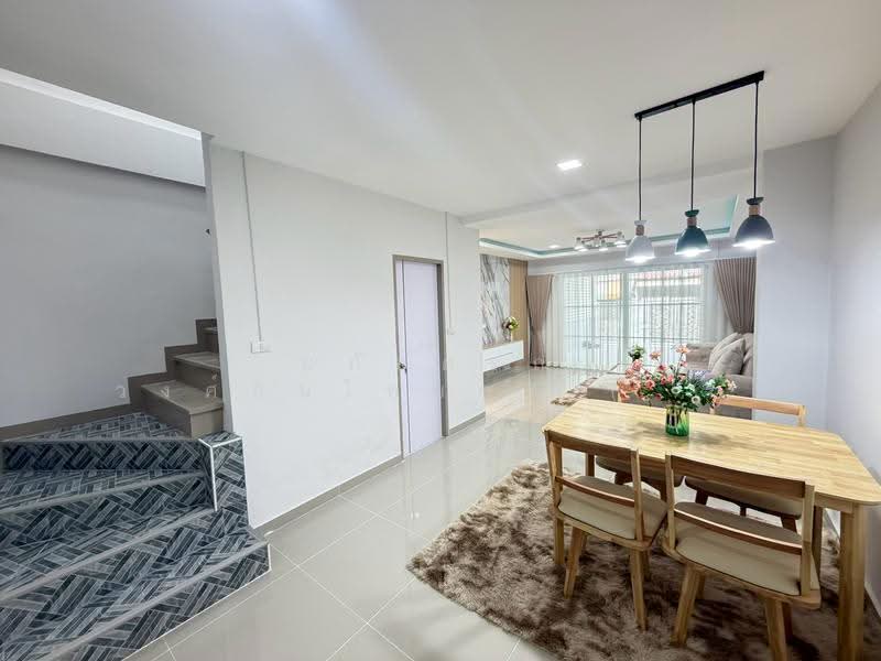 หมู่บ้านร่มทิพย์ หทัยราษฎร์33 คลองสามวา, Bangkok, หทัยราษฎร์33, Bang Chun, Khlong Sam Wa, Bangkok, 2 Bedrooms, 80 sqm, Townhouse For Sale, by นภัสศรณ์ วงศ์สินไทยกร (นันท์), 500520586 - DDproperty.com