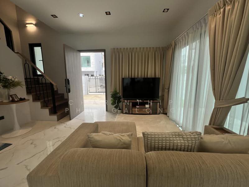89 Residence Ratchada-Rama 9, Bangkok, Huai Khwang, Bangkok, 5 Bedrooms, 260 sqm, Single Detached House For Rent, by Charinthip Phungalong, 500520637 - DDproperty.com
