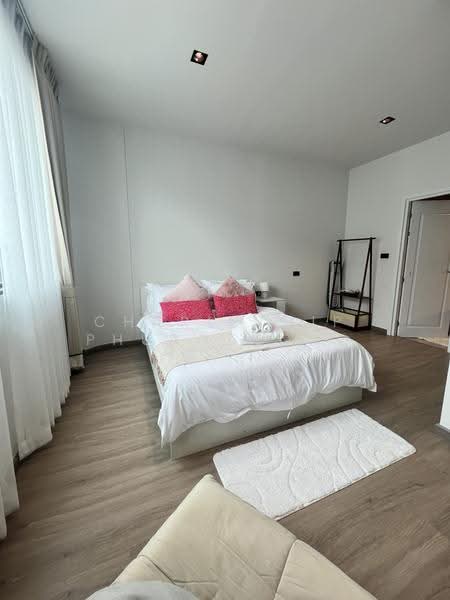 89 Residence Ratchada-Rama 9 : 89 เรสซิเดนซ์ รัชดา-พระราม9, กรุงเทพ, ห้วยขวาง, กรุงเทพ, 260 ตร.ม., บ้านเดี่ยว ให้เช่า, โดย Charinthip Phungalong, 500520637 - DDproperty.com