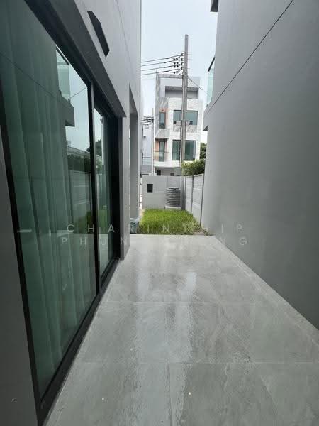 89 Residence Ratchada-Rama 9, Bangkok, Huai Khwang, Bangkok, 5 Bedrooms, 260 sqm, Single Detached House For Rent, by Charinthip Phungalong, 500520637 - DDproperty.com
