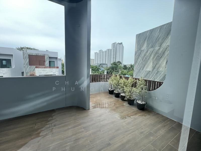 89 Residence Ratchada-Rama 9, Bangkok, Huai Khwang, Bangkok, 5 Bedrooms, 260 sqm, Single Detached House For Rent, by Charinthip Phungalong, 500520637 - DDproperty.com