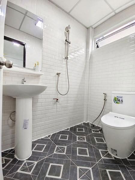 Suan Thong 3 Tiwanon-Nakhon In, Nonthaburi, Talat Kwan, Muang Nonthaburi, Nonthaburi, 2 Bedrooms, 120 sqm, Townhouse For Sale, by บุษบากร (เจี๊ยบ), 500520686 - DDproperty.com
