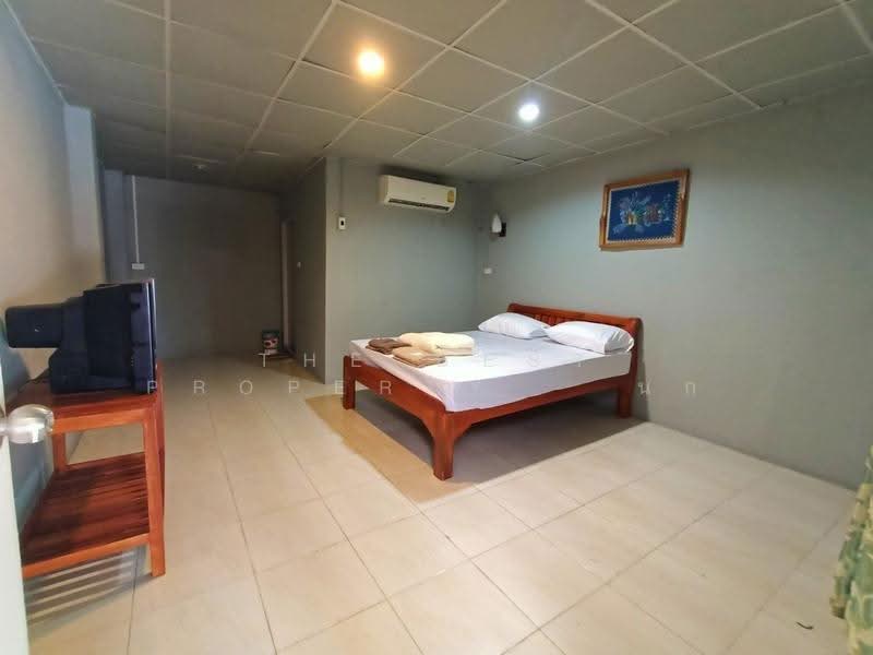 โรงแรมพร้อมที่ดินอู่ทอง สุพรรณบุรี, สุพรรณบุรี, พลับพลาไชย, อู่ทอง, สุพรรณบุรี, 6,688 ตร.ม., ที่ดิน ขาย, โดย The Best Property นก, 500520722 - DDproperty.com