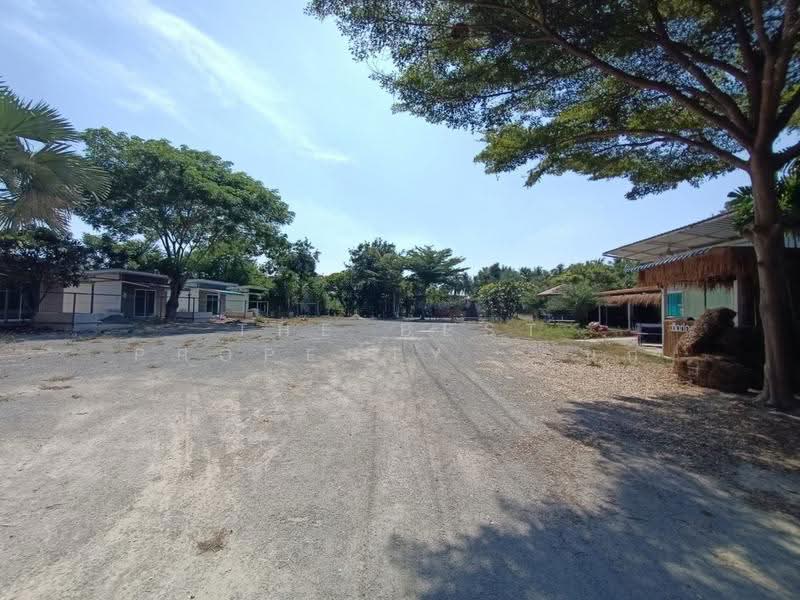 โรงแรมพร้อมที่ดินอู่ทอง สุพรรณบุรี, สุพรรณบุรี, พลับพลาไชย, อู่ทอง, สุพรรณบุรี, 6,688 ตร.ม., ที่ดิน ขาย, โดย The Best Property นก, 500520722 - DDproperty.com
