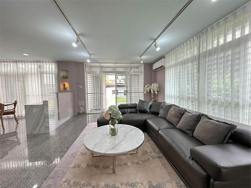 Muang Thong Niwet 1, Bangkok, Soi Changwatthana 14, Thung Song Hong, Lak Si, Bangkok, 4 Bedrooms, 280 sqm, Single Detached House For Sale, by Worazett pornpatpulkasaim, 500520725 - DDproperty.com