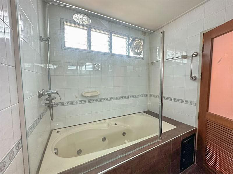 Muang Thong Niwet 1, Bangkok, Soi Changwatthana 14, Thung Song Hong, Lak Si, Bangkok, 4 Bedrooms, 280 sqm, Single Detached House For Sale, by Worazett pornpatpulkasaim, 500520725 - DDproperty.com