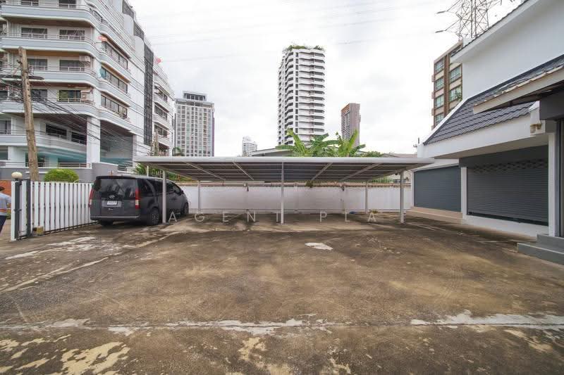 Office Building + Back Office for Rent / Lease / Sale, Ladprao Soi 8, near MRT Ladprao (SPSAD4148), Bangkok, Jom Phon, Chatuchak, Bangkok, , 725 sqm, Office Space For Rent, by Agent Pla, 500520748 - DDproperty.com