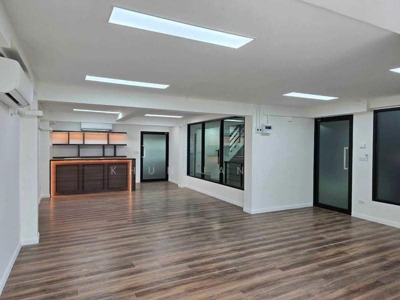 4-Story Office Building with Elevator for Rent – Vibhavadi Rangsit 17 (SPSJP644), Bangkok, วิภาวดีรังสิต 17, Chatuchak, Bangkok, , 600 sqm, Shophouse For Rent, by Khun Jane, 500520758 - DDproperty.com