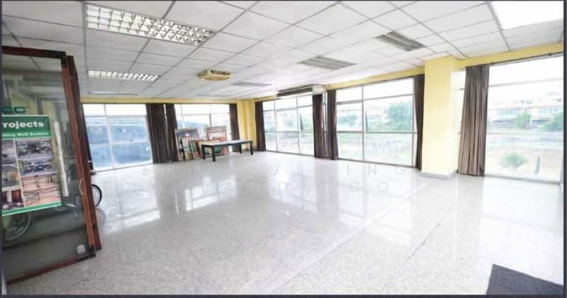 พร้อมที่ดิน 5 ไร่ ทำเลศักยภาพ ติดถนนเพชรเกษม, bangkok, Nong Kham, Nong Khaem, Bangkok, , 1,000 sqm, Warehouse/Factory For Sale, by ERA Holding (Thailand) Co., Ltd., 500520773 - DDproperty.com