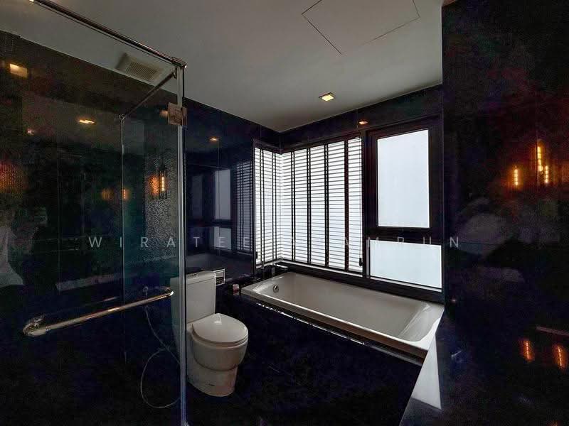 Rhythm Sukhumvit 36-38, Bangkok, 55 Soi Sukhumvit 36, Sukhumvit Road, Phra Kanong, Khlong Toei, Bangkok, 2 Bedrooms, 75 sqm, Condo For Rent, by Wiratee Aramrun, 500520784 - DDproperty.com